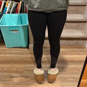 Lululemon women’s black full length mesh leggings size 8